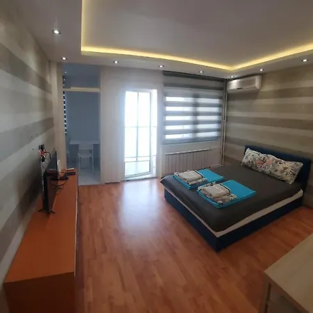 Apartment Blok 2 *